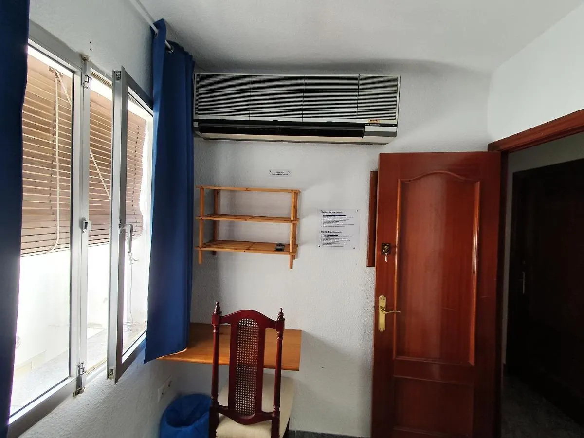 Beside The Roman Wall Cordoba Homestay